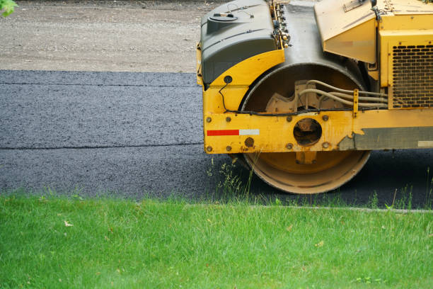 Best Professional Driveway Pavers  in Strawberry Plains, TN